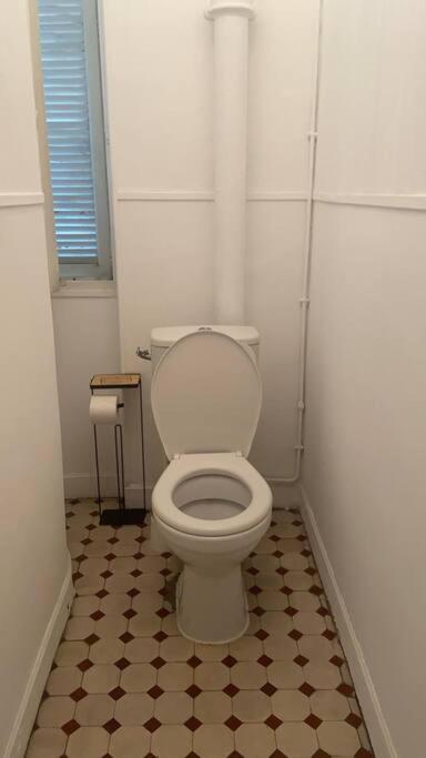 Amazing 2-Bedroom Apartment In Nice Near The Beach ภายนอก รูปภาพ